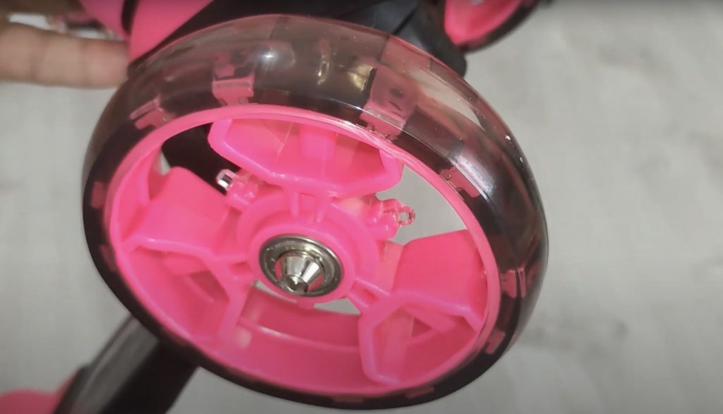 Cool Wheels Twist 3 Tekerlekli Scooter tekerlek detay